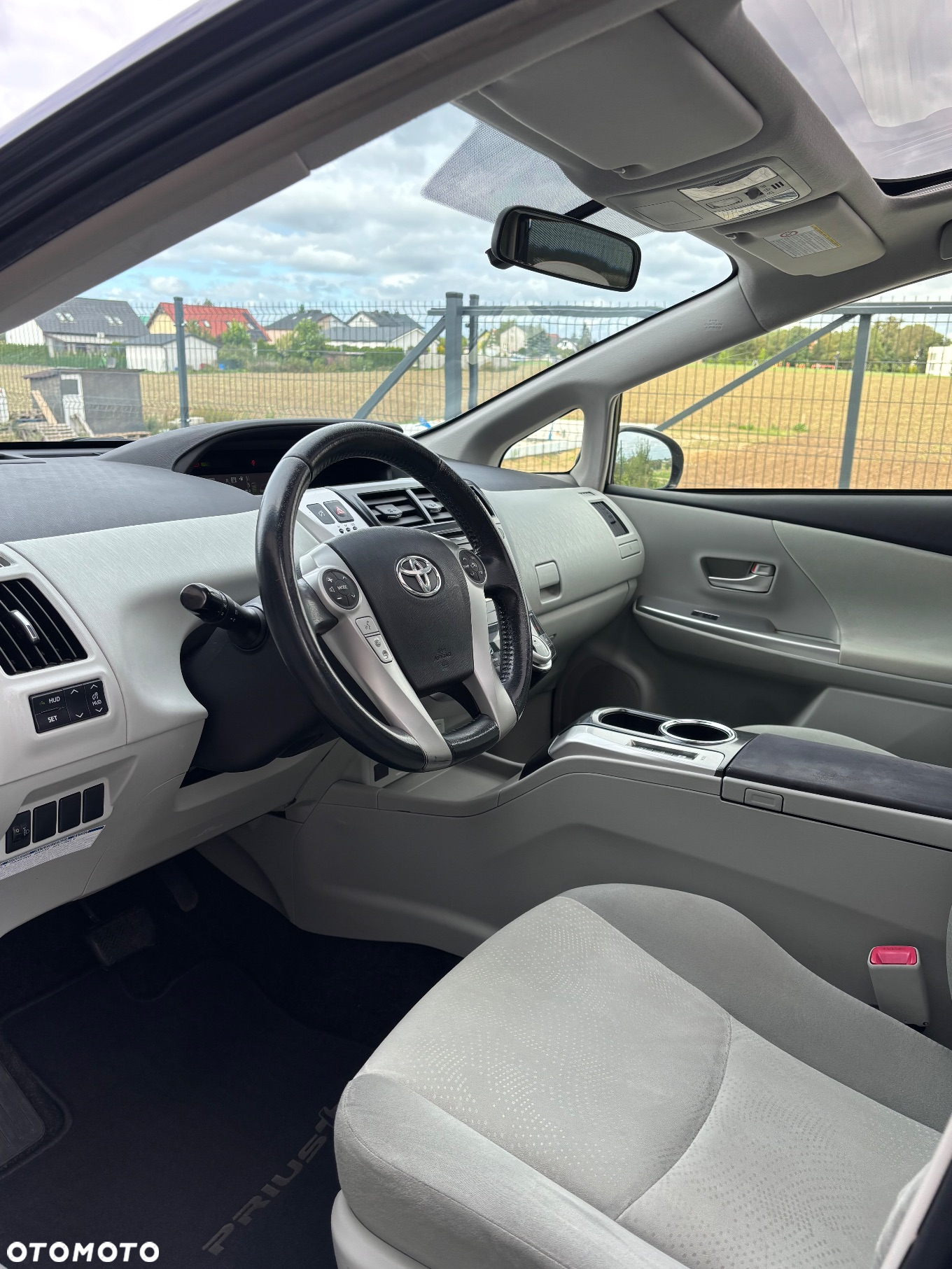Toyota Prius+ (Hybrid) Life - 34