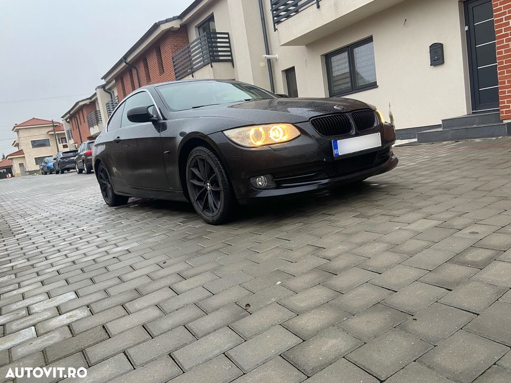 BMW Seria 3 320d - 4