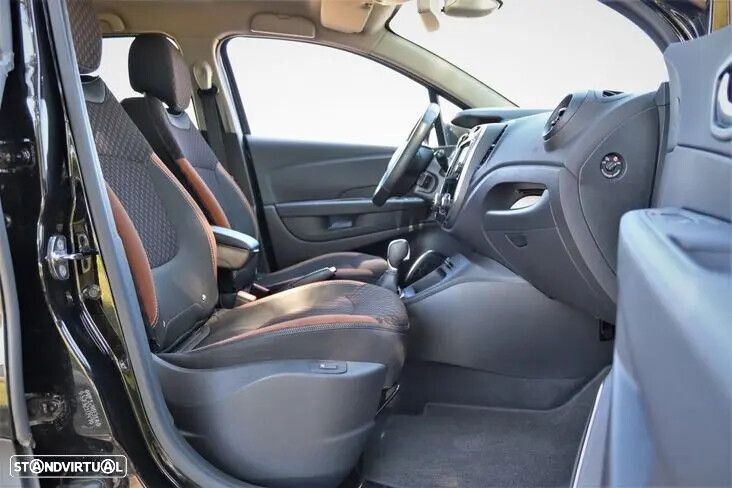 Renault Captur - 19