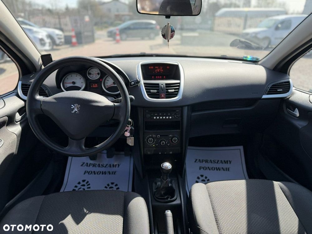 Peugeot 207 1.4 Trendy - 22