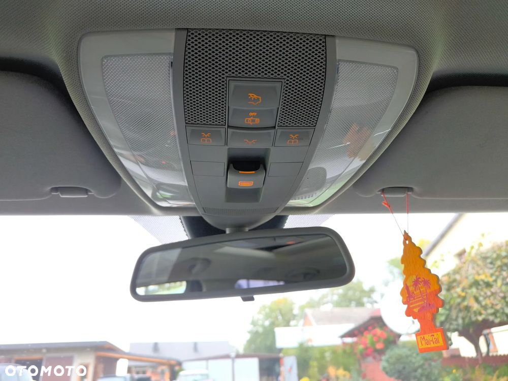 Mercedes-Benz Klasa C 180 T Kompressor Avantgarde - 26