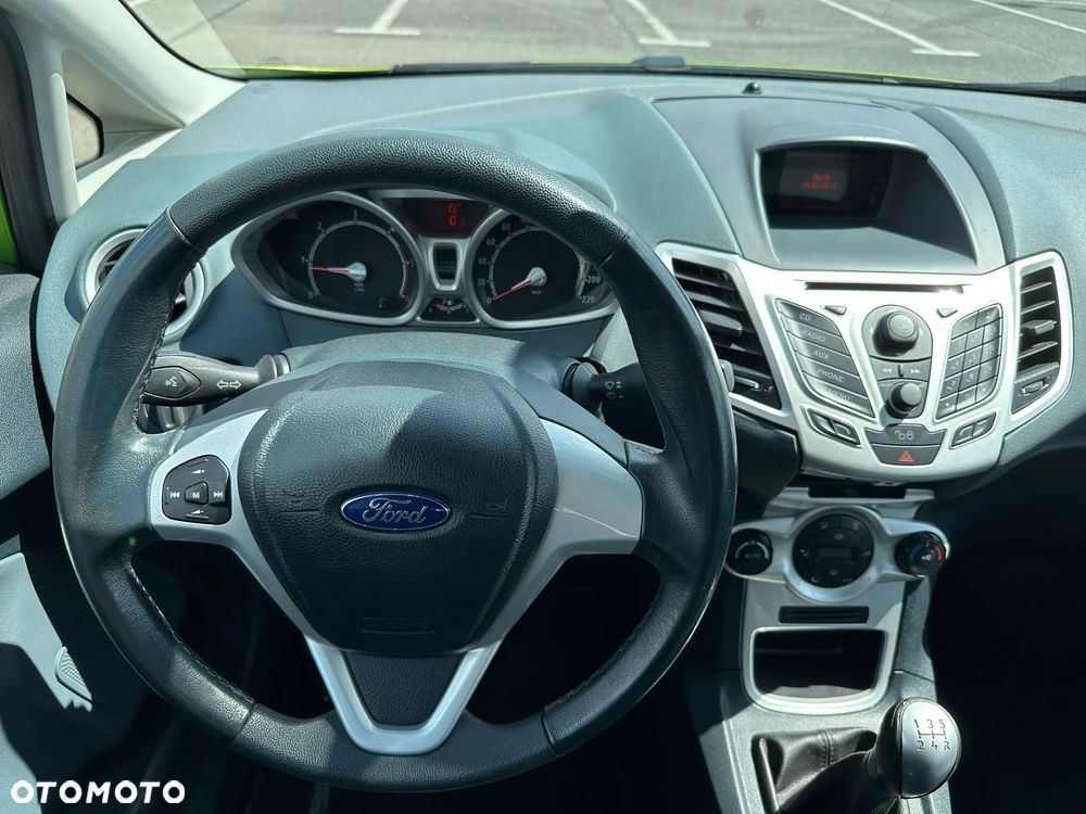 Ford Fiesta 1.6 TDCi DPF Gold X - 27