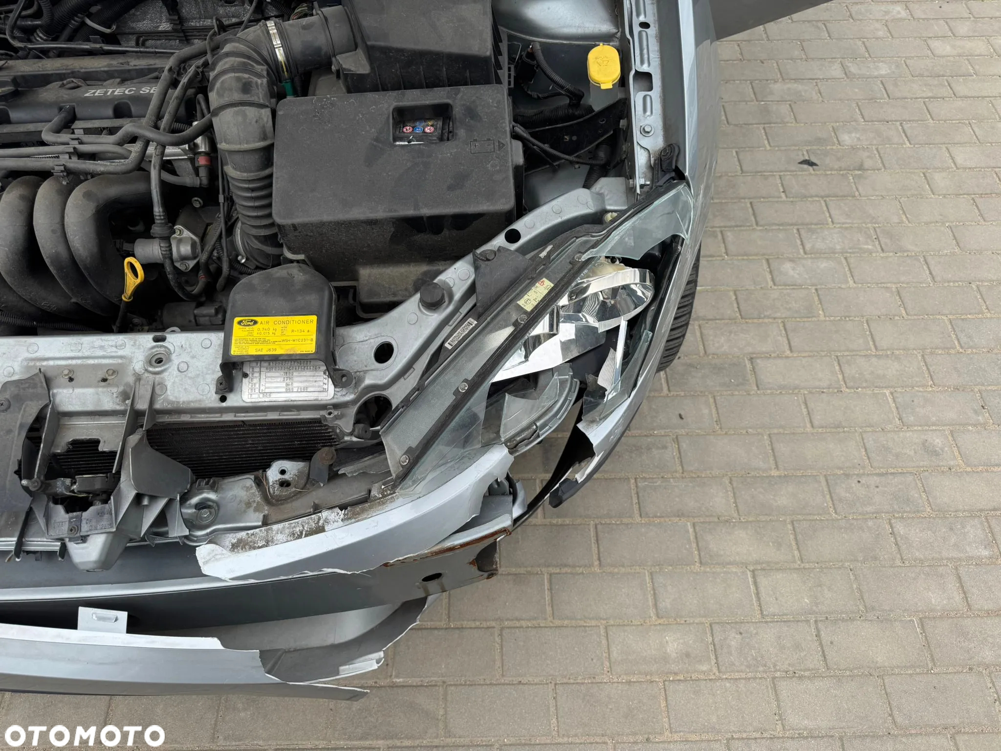 Ford Focus 1.6 16V Fun X - 8