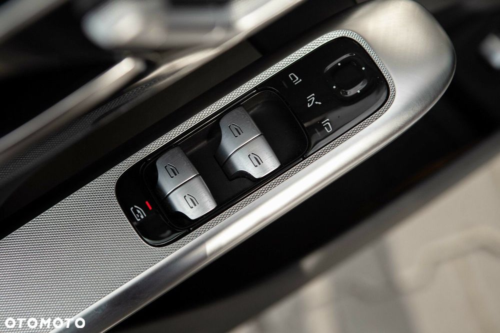 Mercedes-Benz GLC - 18