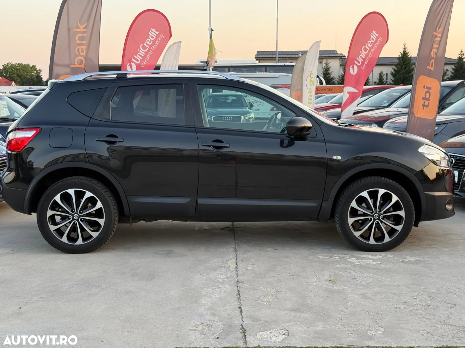 Nissan Qashqai 2.0 dCi DPF 4x4 Aut tekna - 34