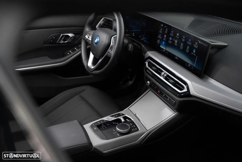 BMW 320 e Auto - 18