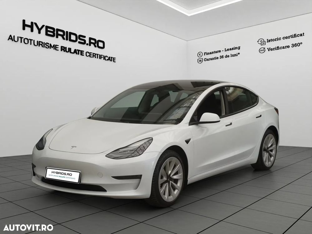 Tesla Model 3 Long Range AWD Premium - 4
