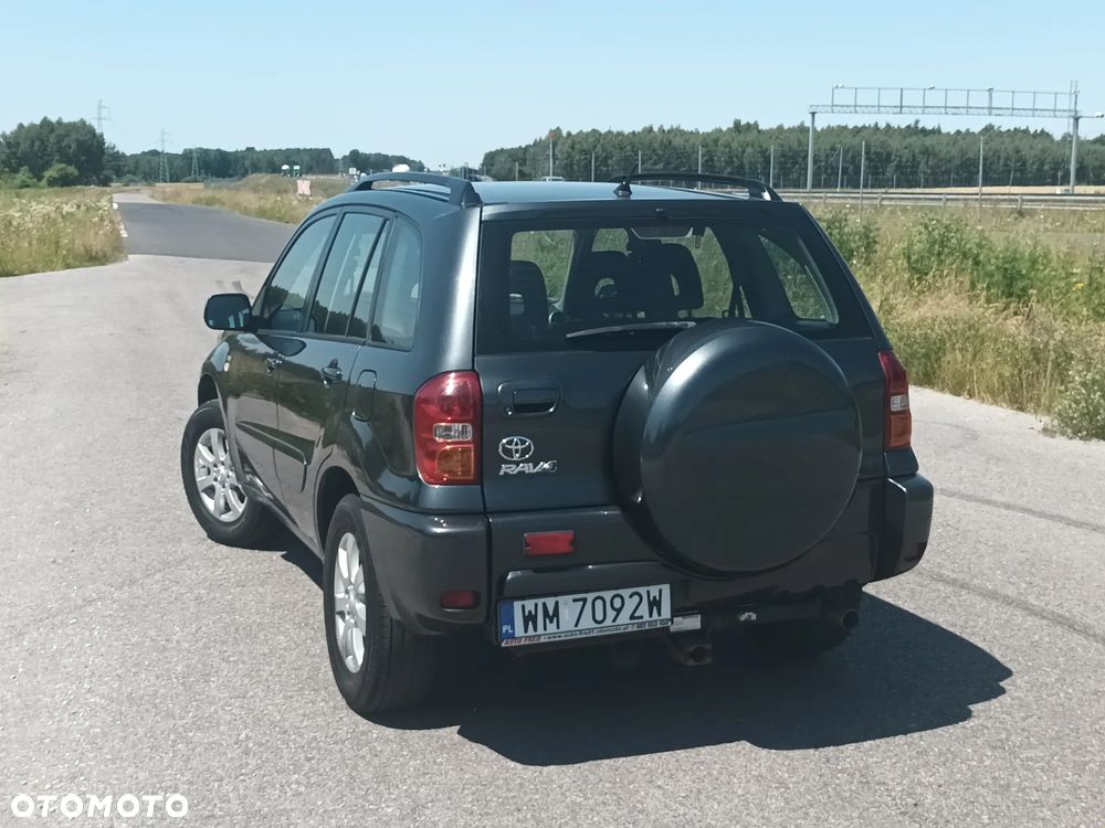 Toyota RAV4 1.8 VVT-i Terra 2WD - 18
