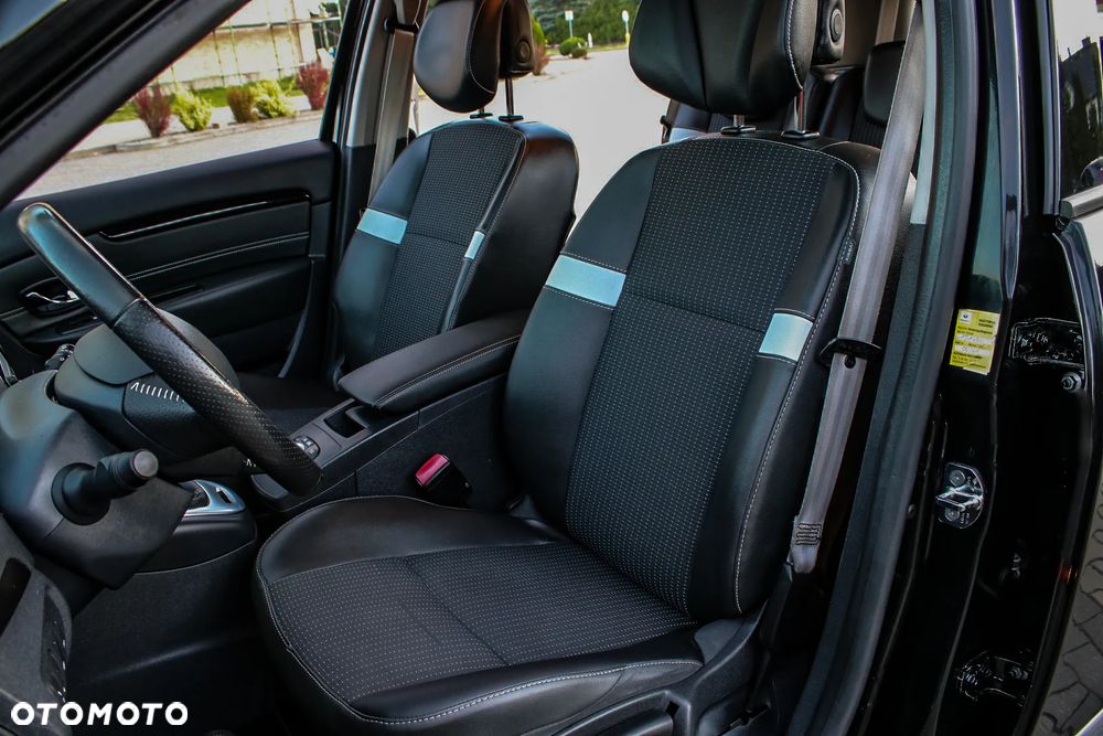 Renault Grand Scenic ENERGY TCe 115 Bose Edition - 38