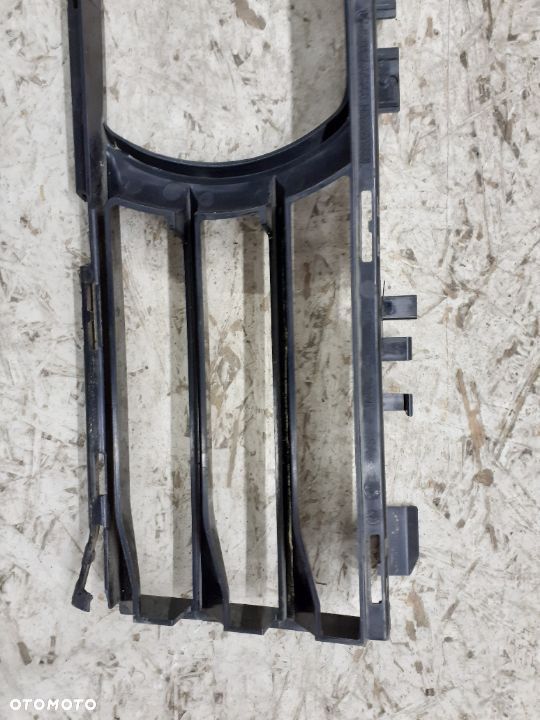 KRATKA ZDERZAKA ŚRODKOWA BMW G30 G31 51117385268 - 5