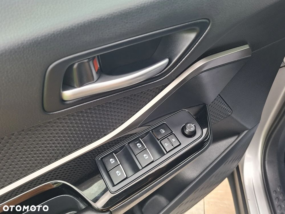 Toyota C-HR - 15