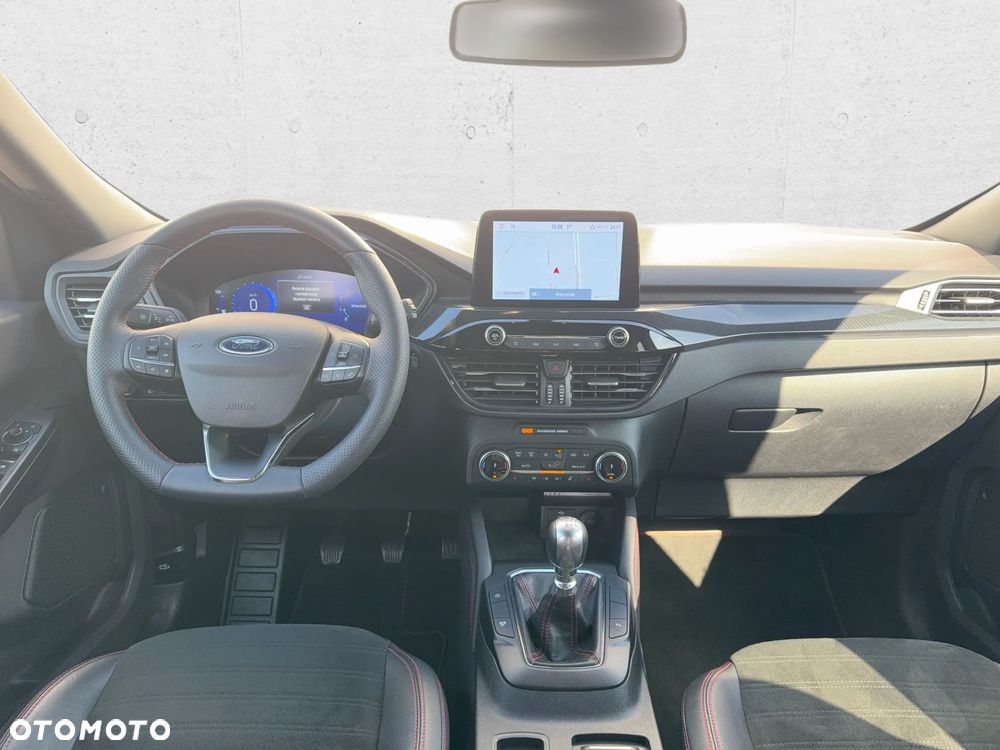 Ford Kuga 1.5 EcoBoost FWD ST-Line - 12