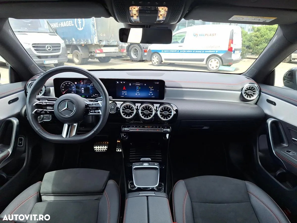 Mercedes-Benz CLA 250 e Coupe - 11