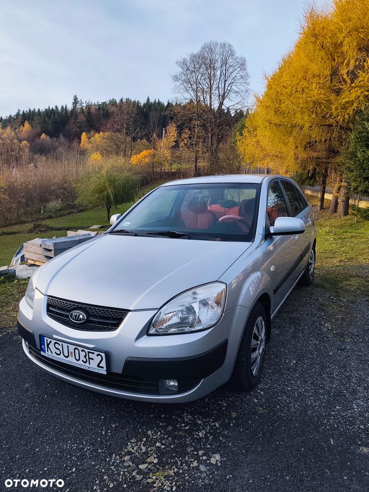 Kia Rio - 1