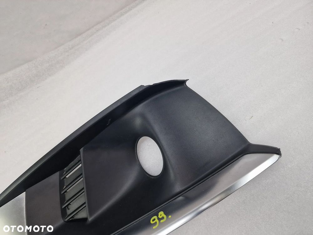 AUDI A4 B9 LIFT 8W0 19- LEWA KRATKA BOCZNA ZDERAKA PRZEDNIEGO PRZÓD , NR 8W0807681AK , NR AUKCJI D/99 - 7