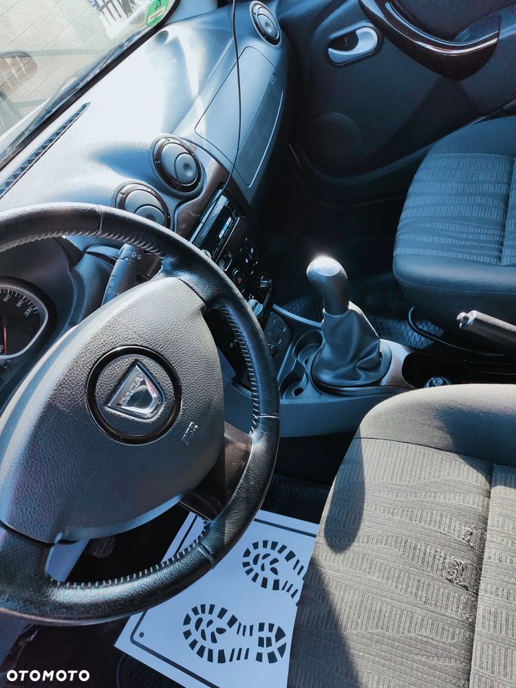 Dacia Duster 1.6 16V 4x2 Laureate - 10