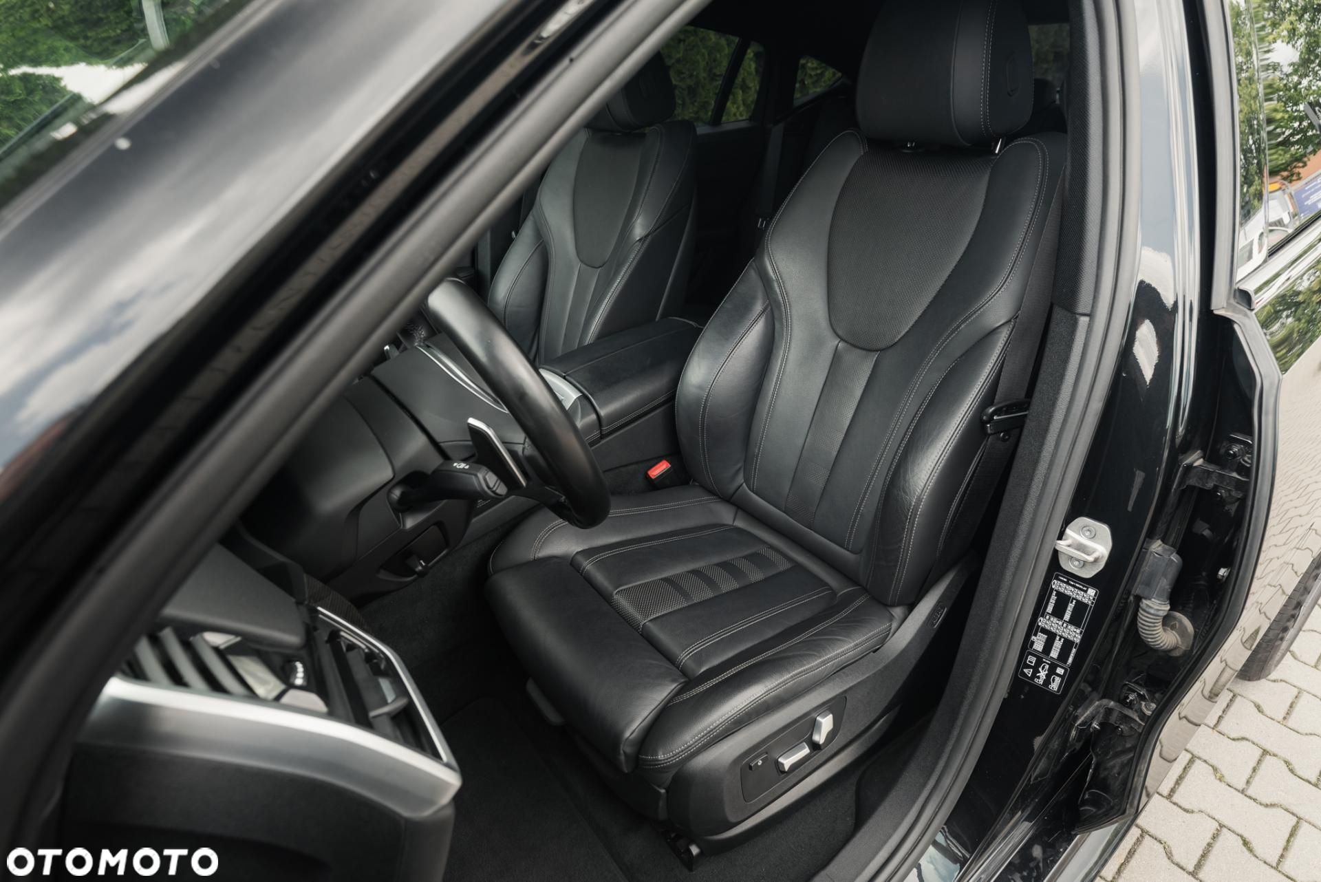 BMW X6 - 12