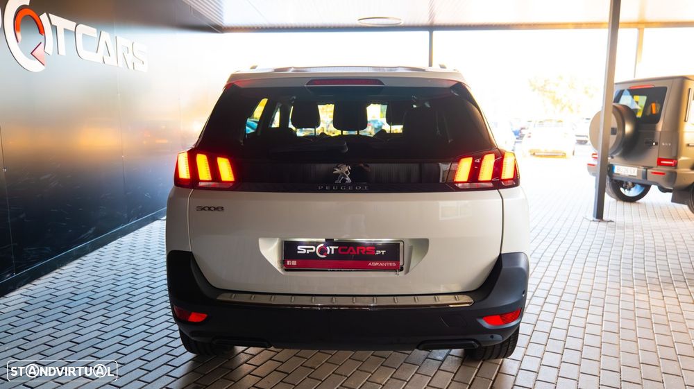 Peugeot 5008 1.2 PureTech Allure Pack EAT8 - 8