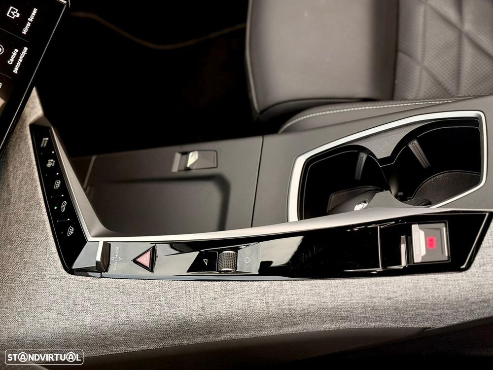 Peugeot E-3008 73 kWh GT - 45