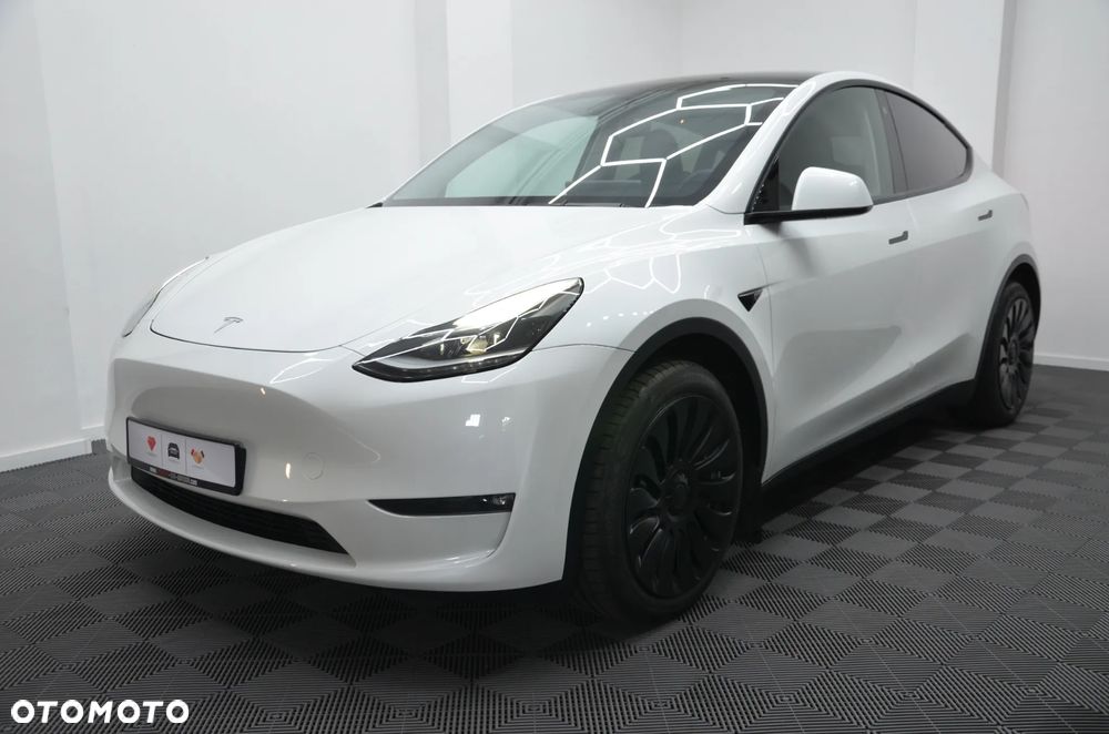 Tesla Model Y 2023 photo 4