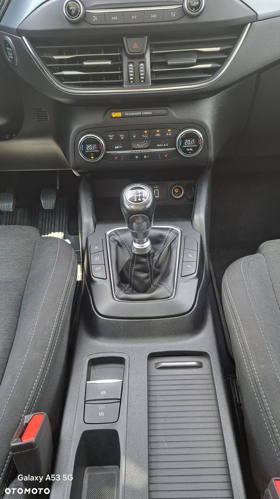 Ford Focus 1.5 EcoBlue Active - 6