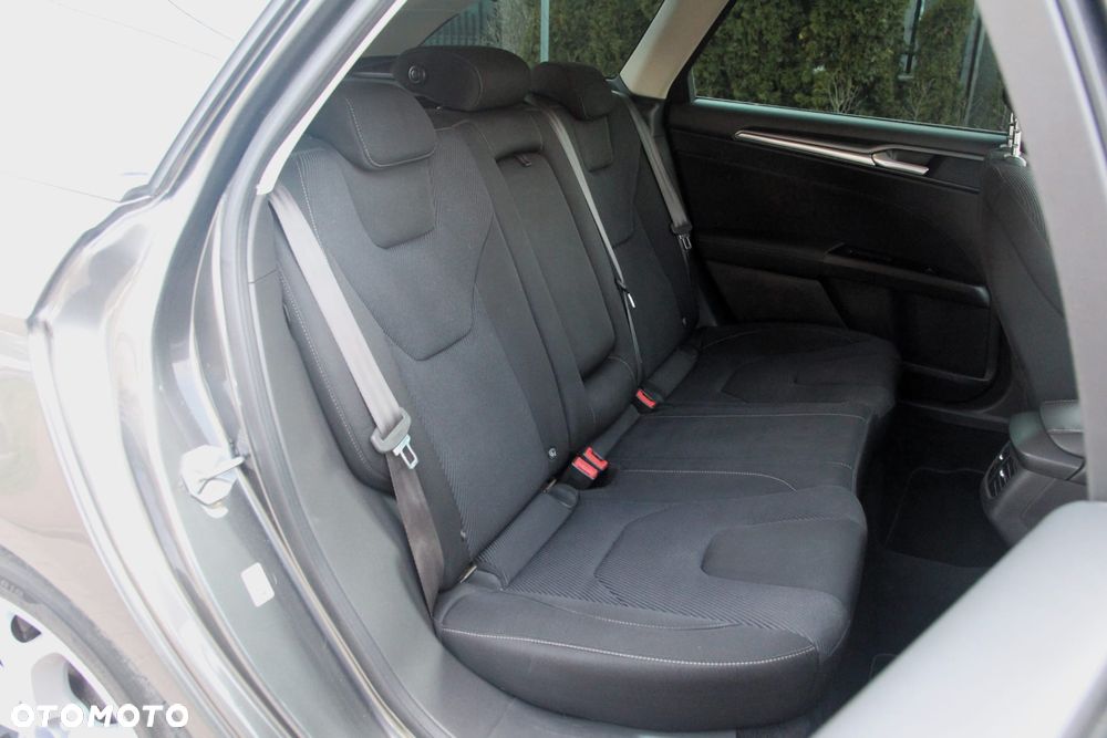 Ford Mondeo 1.6 TDCi ECOnetic Start-Stopp Titanium - 32