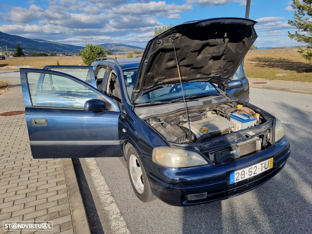 Opel Astra Caravan - 7