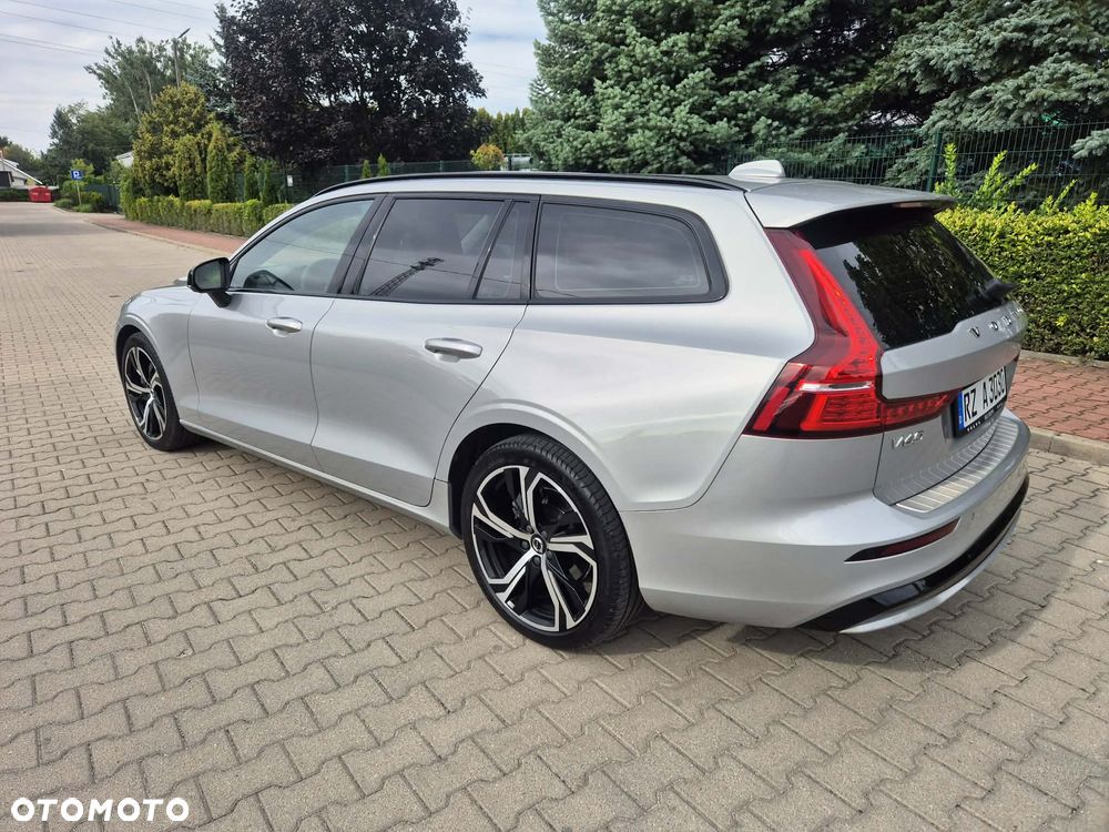 Volvo V60 B4 D Plus Dark - 6