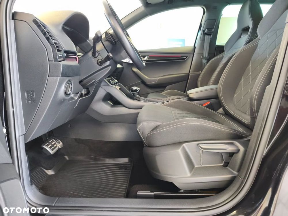 Skoda Karoq 2.0 TDI SCR 4x4 DSG Sportline - 10