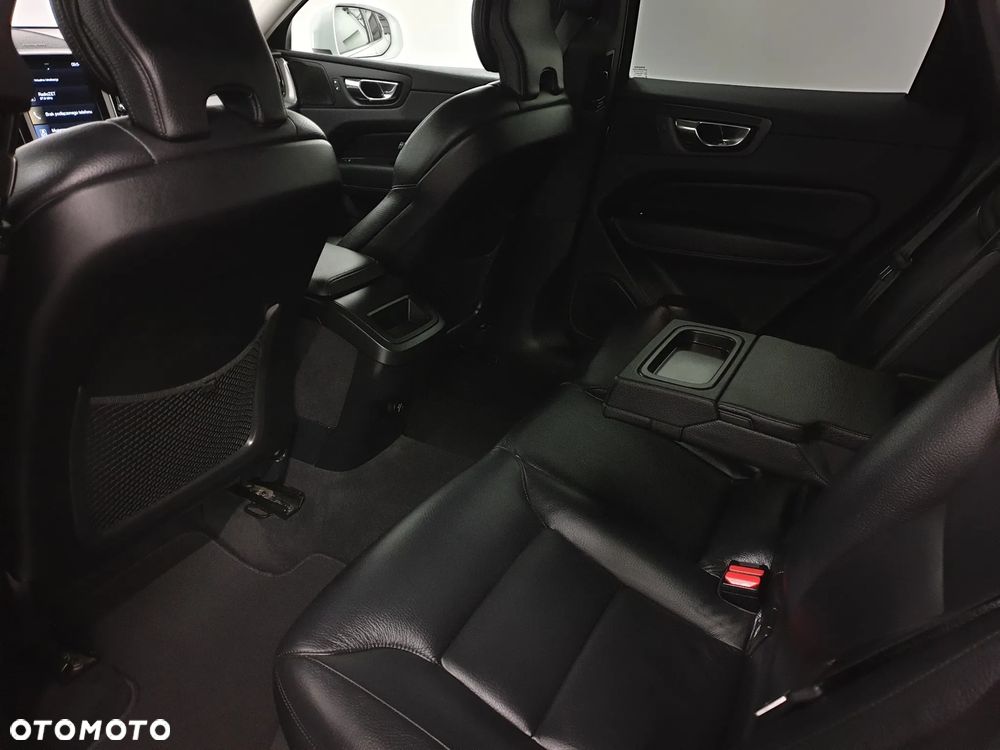 Volvo XC 60 D4 SCR Inscription - 26