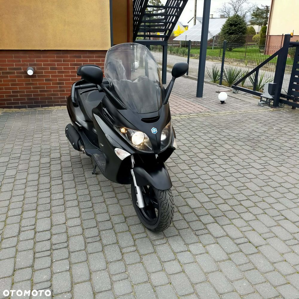 Piaggio Xevo - 2