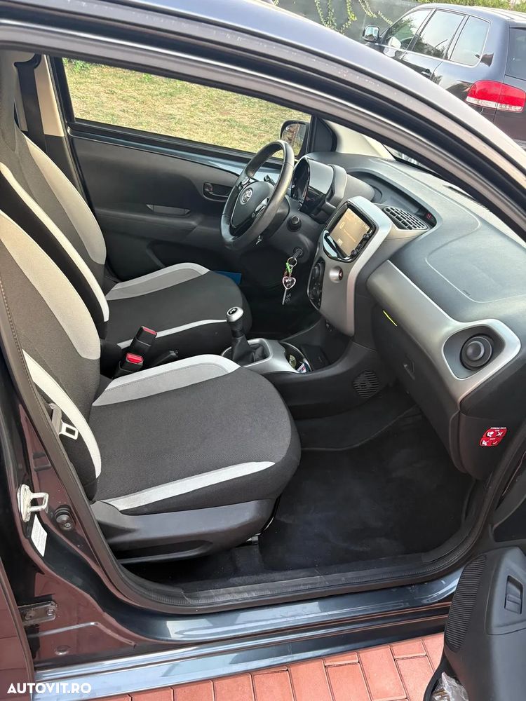 Toyota Aygo 1.0 X - play - 7