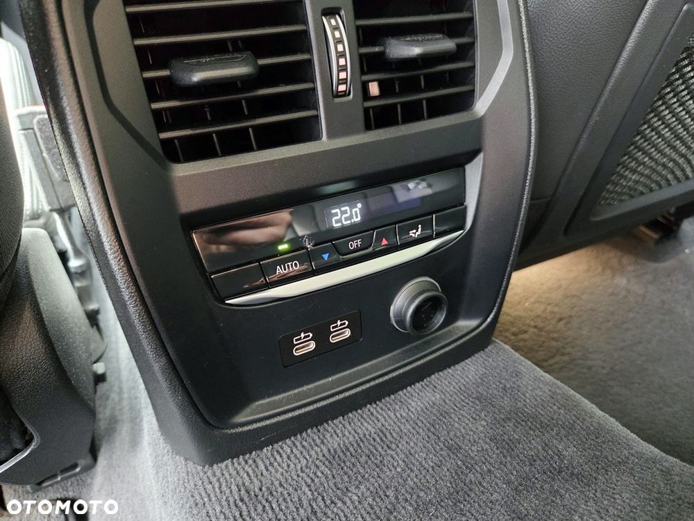 BMW Seria 3 - 35
