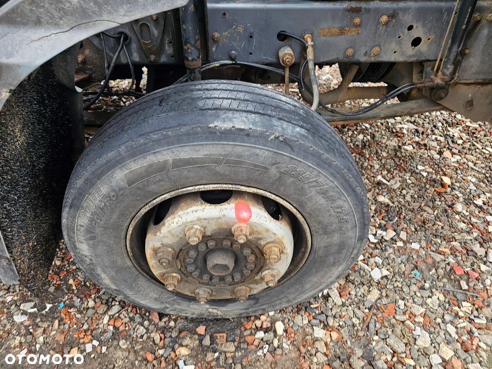 KOŁO FELGA OPONA ZAPAS DAF LF 45 BFGOODRICH ROUTE CONTROL  235/75 R 17,5 8 SZPILEK - 2