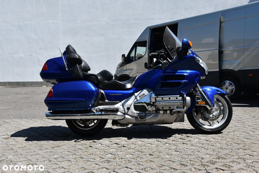 Honda GL - 8