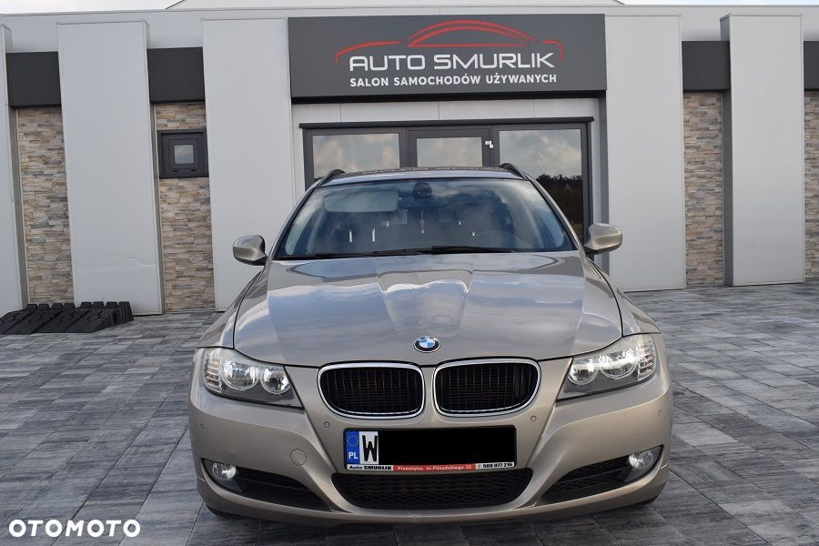 BMW Seria 3 318d DPF Edition Sport - 21