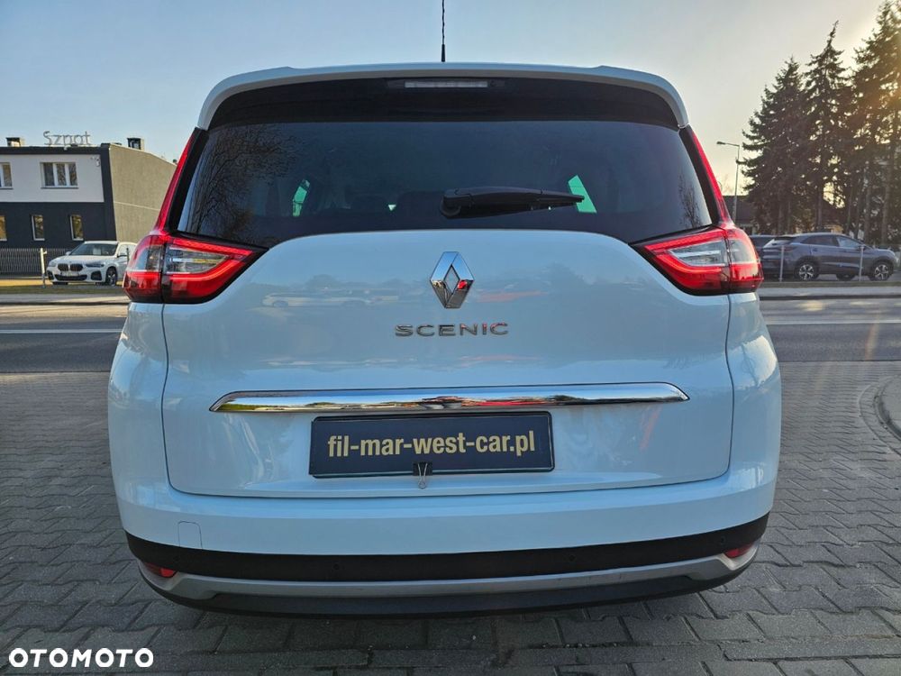 Renault Grand Scenic - 12