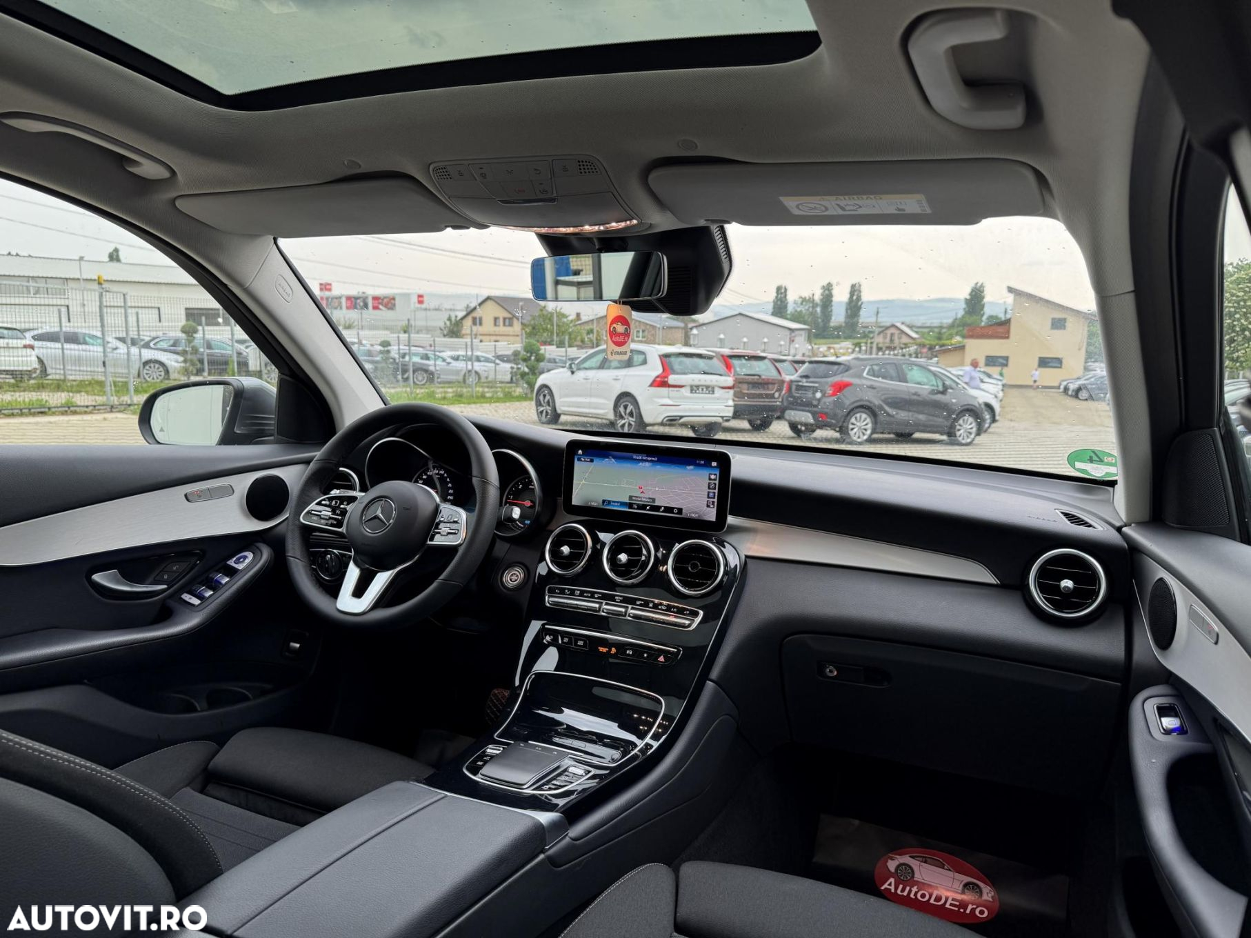 Mercedes-Benz GLC - 6