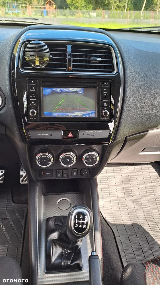Mitsubishi ASX 1.6 Intense Plus Navi Blue Edition - 17