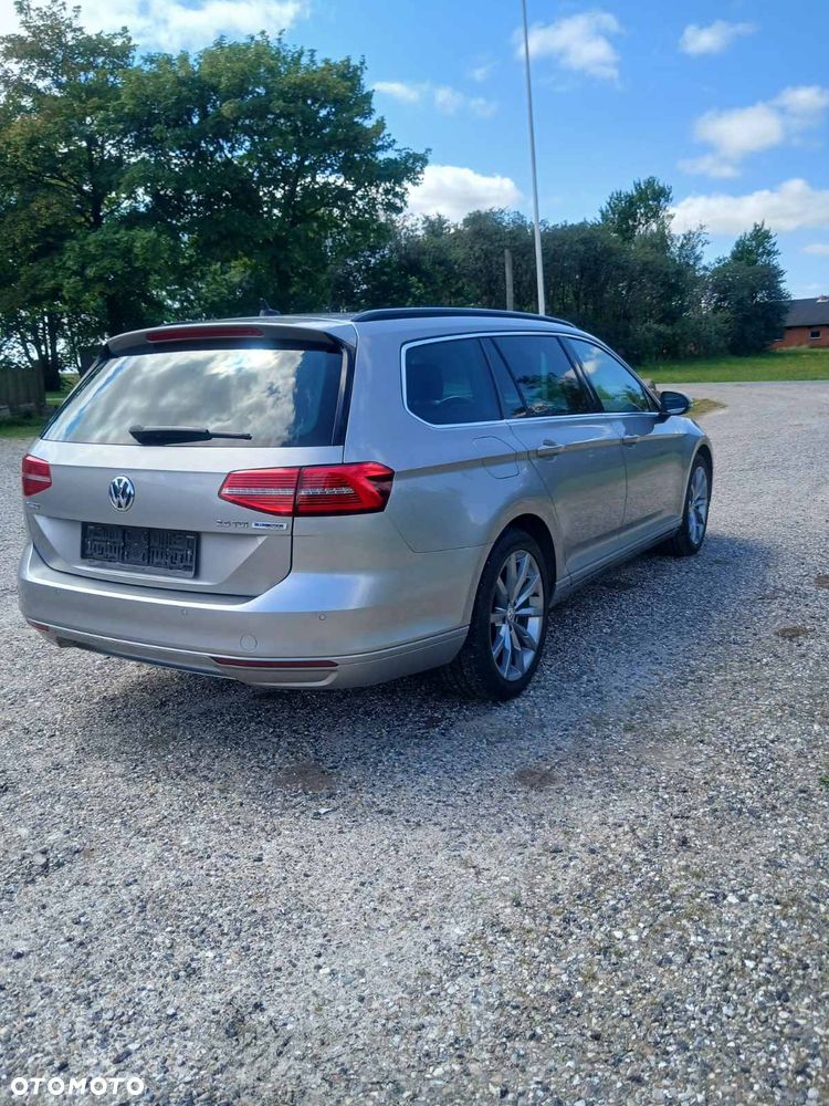 Volkswagen Passat 2.0 TDI (BlueMotion Technology) DSG Comfortline - 4