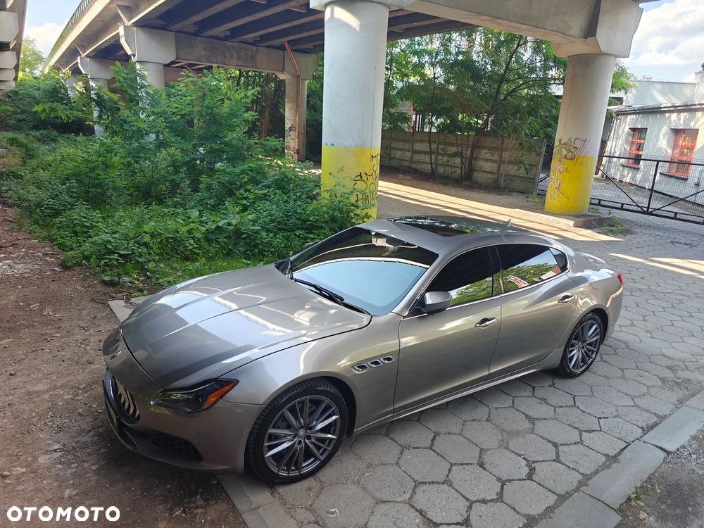 Maserati Quattroporte GT - 16