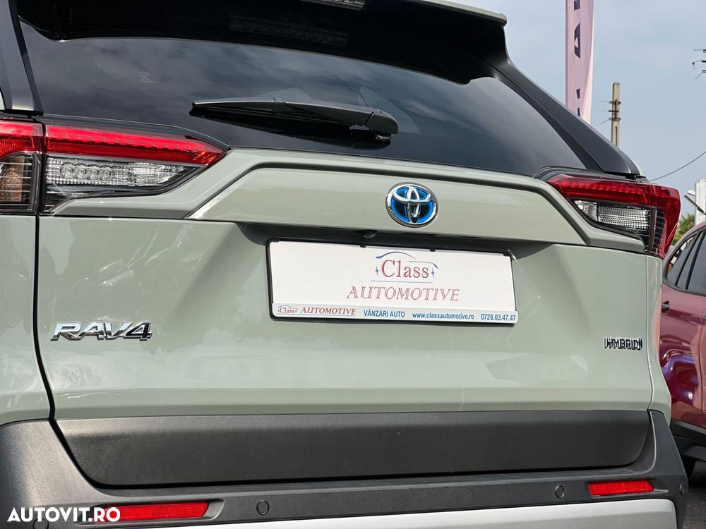 Toyota RAV4 - 8