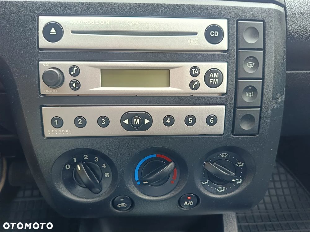 Ford Fiesta - 18