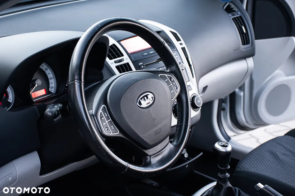 Kia Ceed 2.0 CVVT Spirit - 39