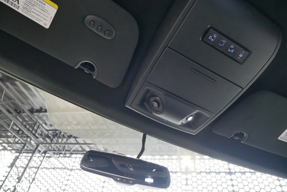 Dodge Grand Caravan - 23