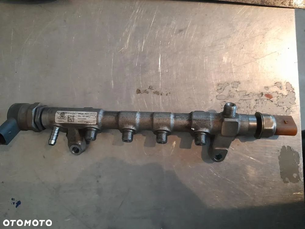 Listwa wtryskowa czujniki 03L130089J VW Audi