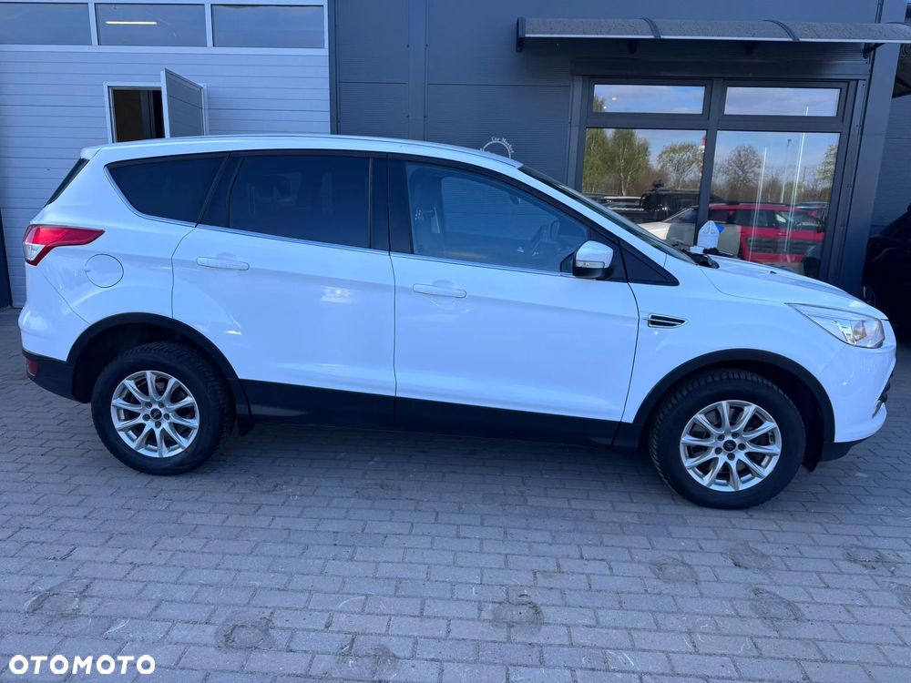 Ford Kuga 2.0 TDCi 2x4 Trend - 25
