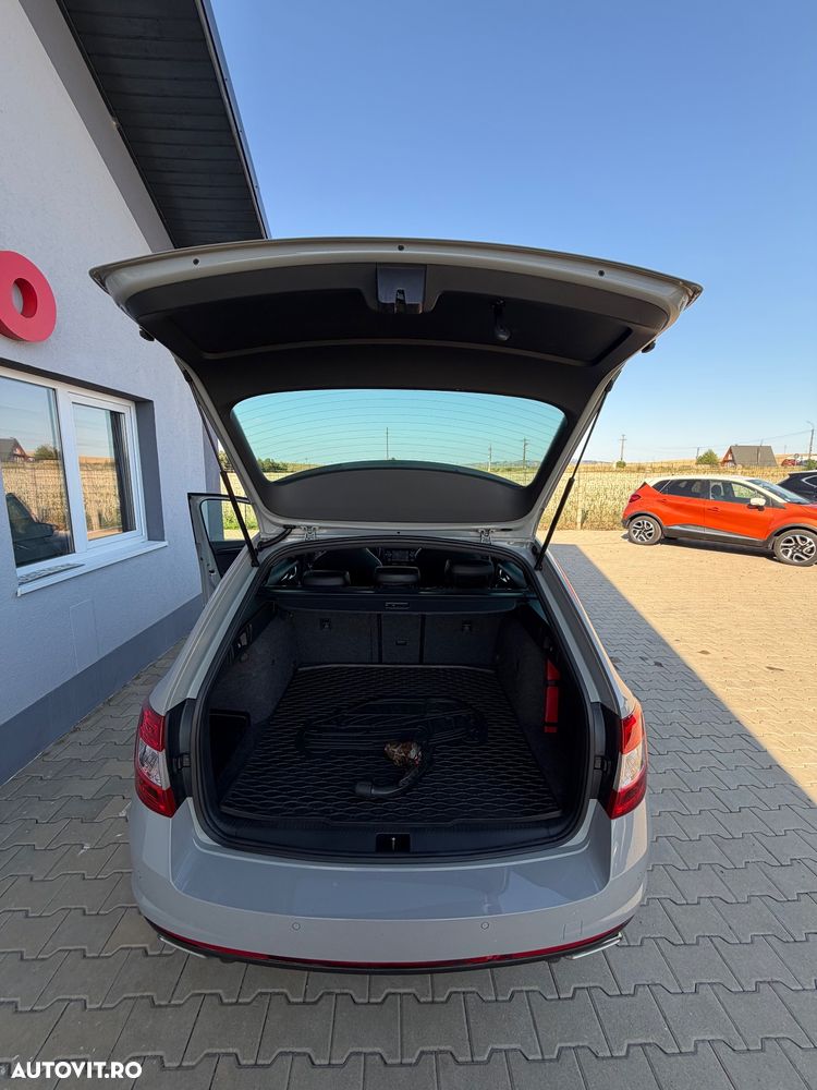 Skoda Octavia 2.0 TDI (Green tec) DSG RS - 23