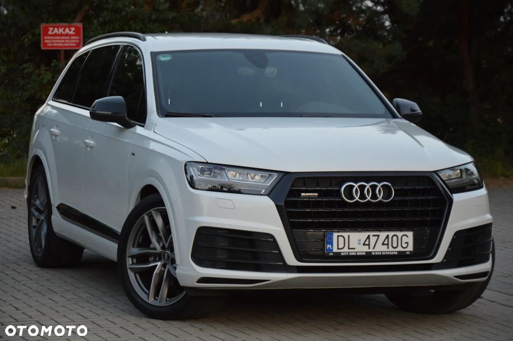 Audi Q7 - 1