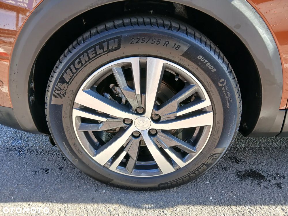 Peugeot 5008 1.2 PureTech mHEV Allure Pack S&S e-DCS6 - 5